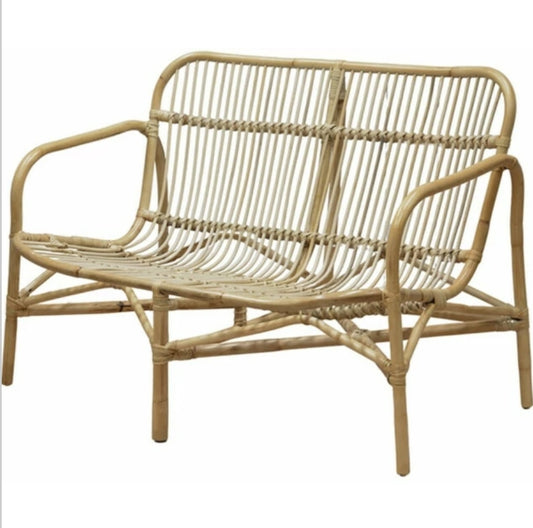 Rottinkisohva aitoa rottinkia