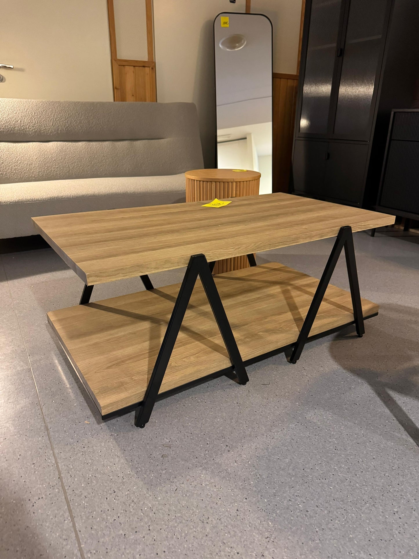 Yksittäiskappaleena Cannes sohvapöytä