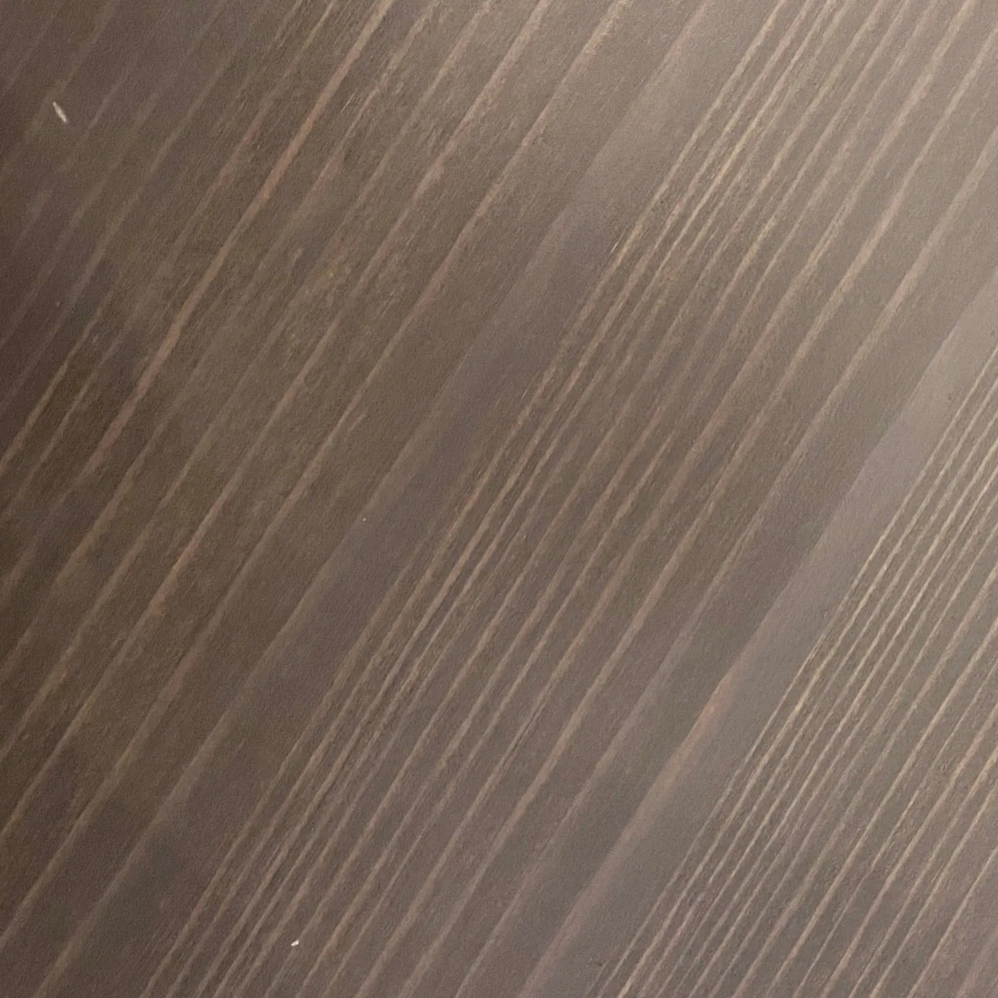 Laulumaan Viktoria-sarjan ruokapöytä harmaalla kannella