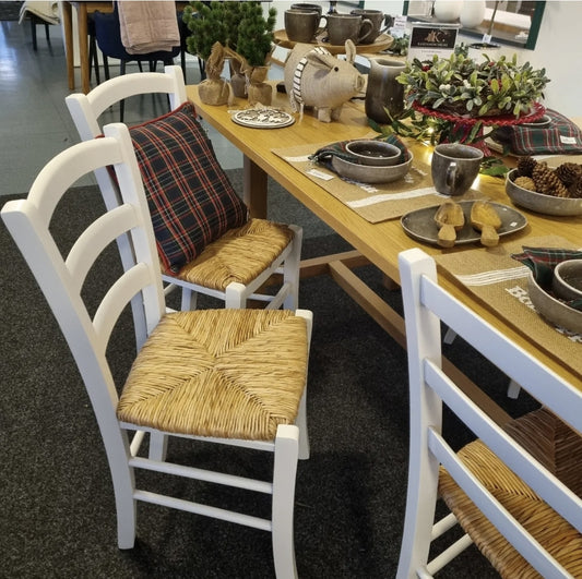 Patmos- tuoli valkoinen